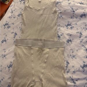 SKIMS Cream Ribbed Tank & High-Waist Ribbed Boxer shorts size M Bone white